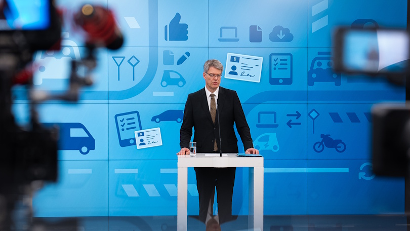 Bundesminister Patrick Schnieder Bundesminister Patrick Schnieder