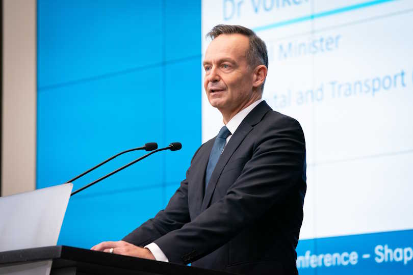 Volker Wissing spricht am Redepult Volker Wissing spricht am Redepult