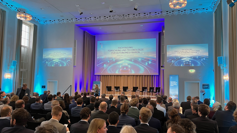 Fotos zur Fachtagung „Forschung und Technologie für Autonomes Fahren“ Fotos zur Fachtagung „Forschung und Technologie für Autonomes Fahren“