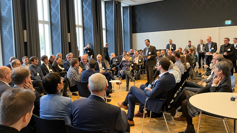 Fotos zur Fachtagung „Forschung und Technologie für Autonomes Fahren“ Fotos zur Fachtagung „Forschung und Technologie für Autonomes Fahren“