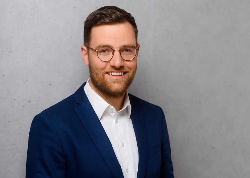 Im mFUND-Projekt Mitanand will Jona Lehr die technischen Voraussetzungen dafür schaffen, Mitfahrangebote in das ÖPNV-Angebot zu integrieren. Im mFUND-Projekt Mitanand will Jona Lehr die technischen Voraussetzungen dafür schaffen, Mitfahrangebote in das ÖPNV-Angebot zu integrieren.