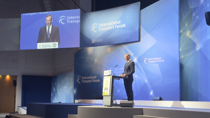 Volker Wissing spricht auf der Bühne beim International Transport Forum 2024 in Leipzig. Volker Wissing spricht auf der Bühne beim International Transport Forum 2024 in Leipzig.