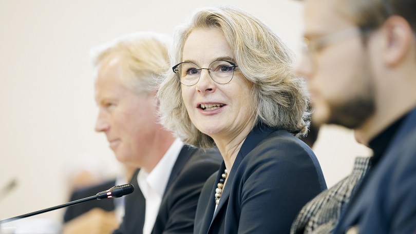 Staatssekretärin Susanne Henckel Staatssekretärin Susanne Henckel