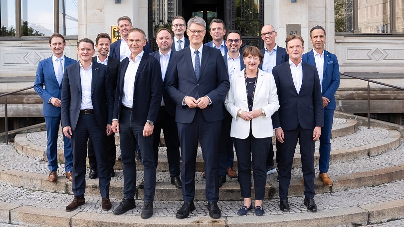 Patrick Schnieder und Branchenvertreter Patrick Schnieder und Branchenvertreter