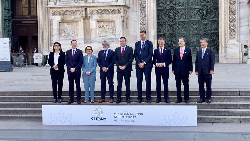 Gruppenbild der G7 Verkehrsminister in Mailand Gruppenbild der G7 Verkehrsminister in Mailand