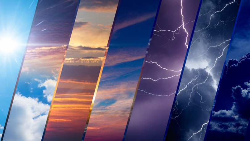 Mehrere Aufnahmen verschiedener Wetterphänomene am Himmel, die in schrägen Streifen nebeneinander dargestellt werden Mehrere Aufnahmen verschiedener Wetterphänomene am Himmel, die in schrägen Streifen nebeneinander dargestellt werden