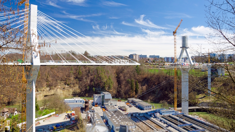 Großbaustelle an einem Brückenneubau Großbaustelle an einem Brückenneubau