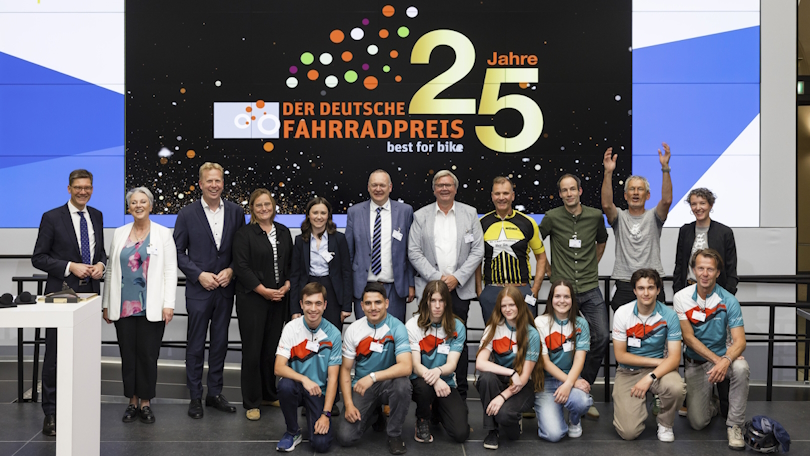 Gruppenfoto auf der Bühne Gruppenfoto auf der Bühne