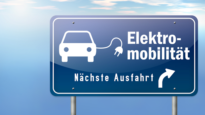 Autobahnschild "Elektromobilität" Autobahnschild "Elektromobilität"