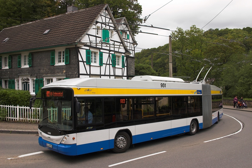 Hybrid-Oberleitungsbus in Solingen Hybrid-Oberleitungsbus in Solingen