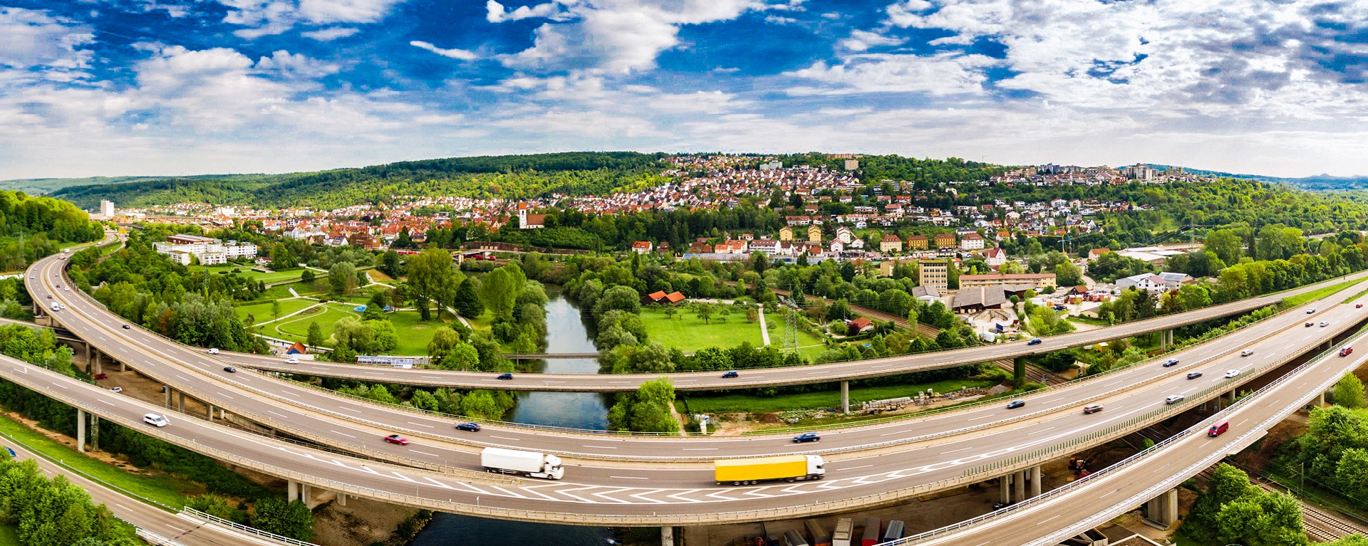 B10 and Neckar near Plochingen B10 and Neckar near Plochingen