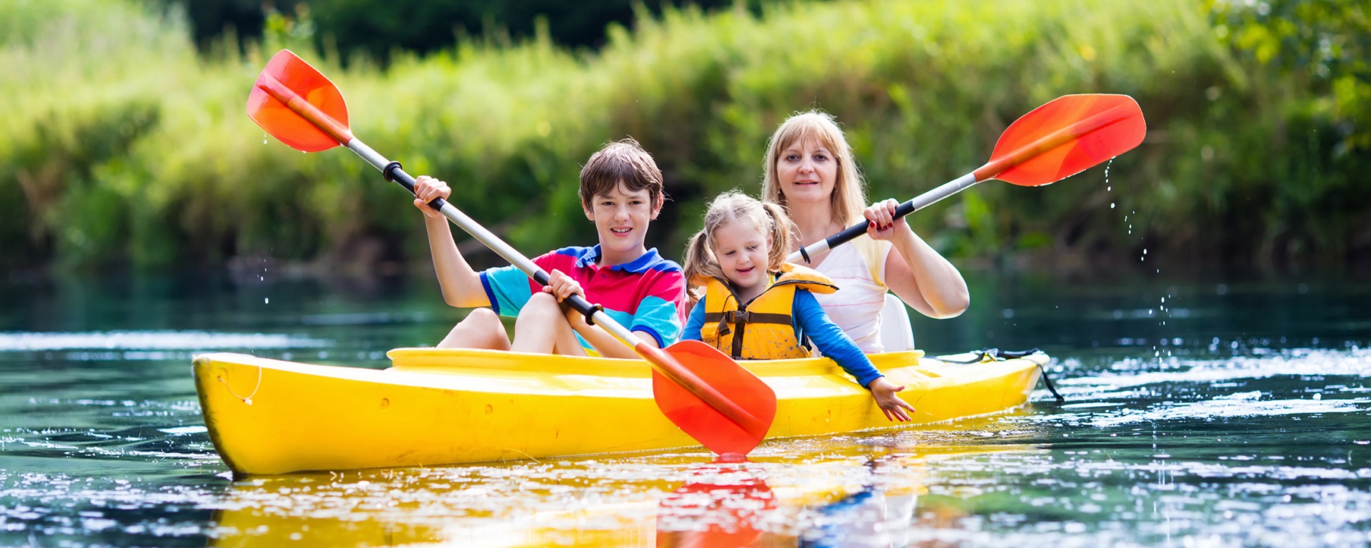 The Federal Ministry of Transport and Digital Infrastructure applies a Waterborne Tourism Strategy which is based on nature conservation and leisure activities. Source: Fotolia/famveldman The Federal Ministry of Transport and Digital Infrastructure applies a Waterborne Tourism Strategy which is based on nature conservation and leisure activities. Source: Fotolia/famveldman